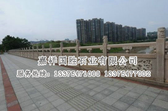 點(diǎn)擊查看詳細(xì)信息<br>標(biāo)題：護(hù)城河欄桿 閱讀次數(shù)：5083